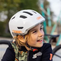 Kaski rowerowe młodzieżowe i dziecięce